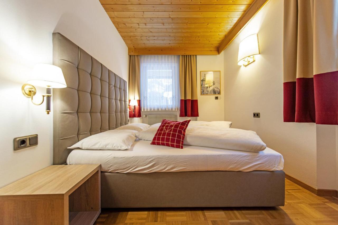 Chalet Alpina Ortisei Eksteriør billede